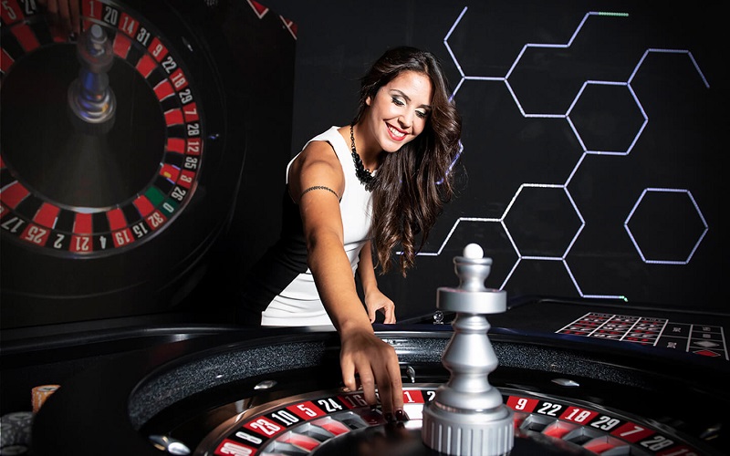 Live roulette in Australian casino banner